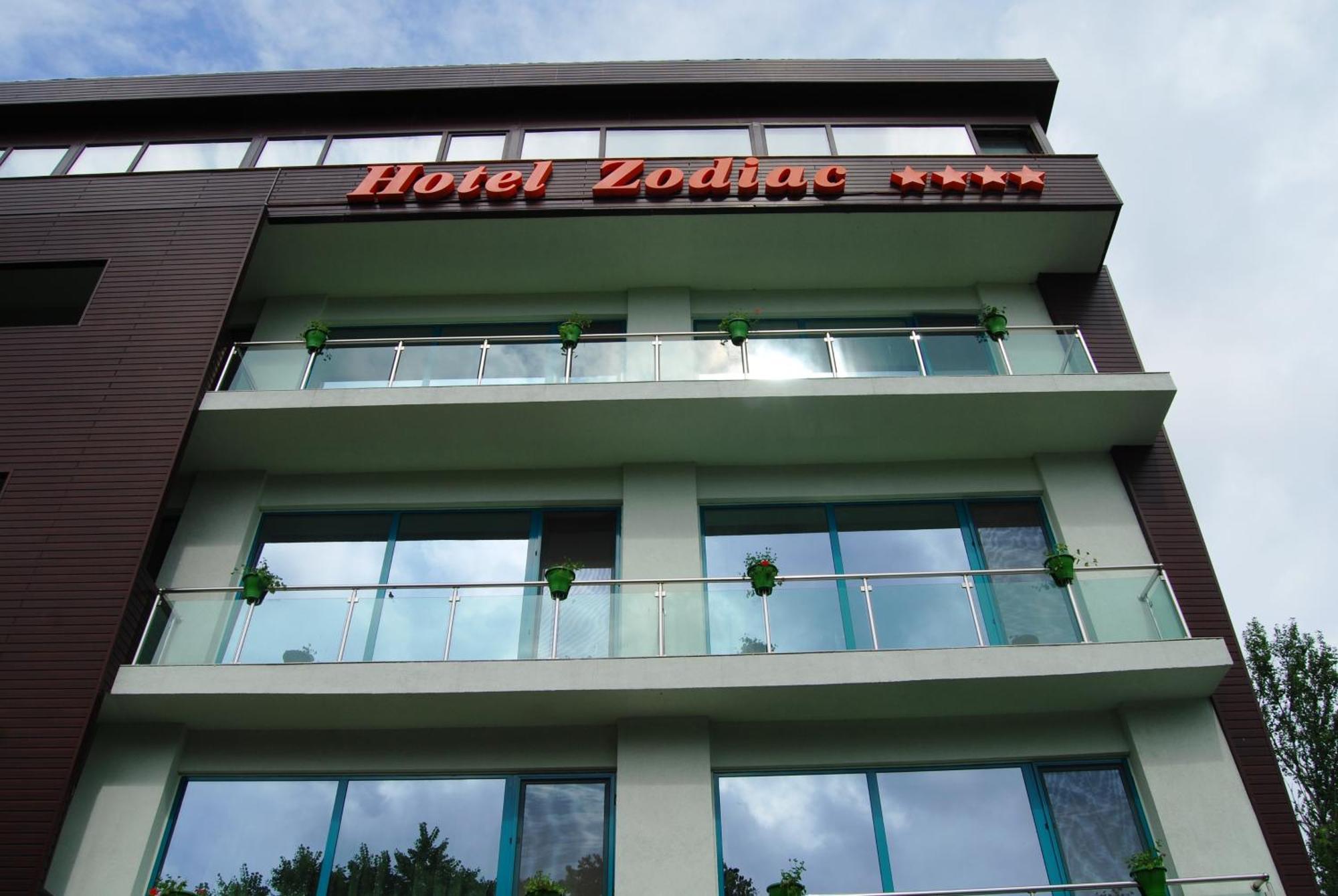 Hotel Zodiac 콘스탄차 외부 사진
